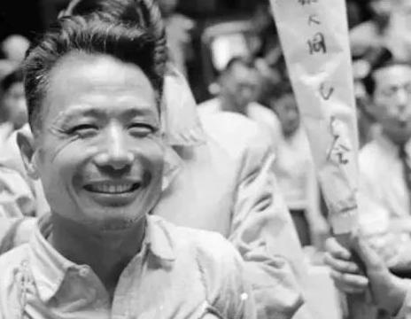 包含塞尔维亚门将因严重失误被骂声不断，遭受压力的词条