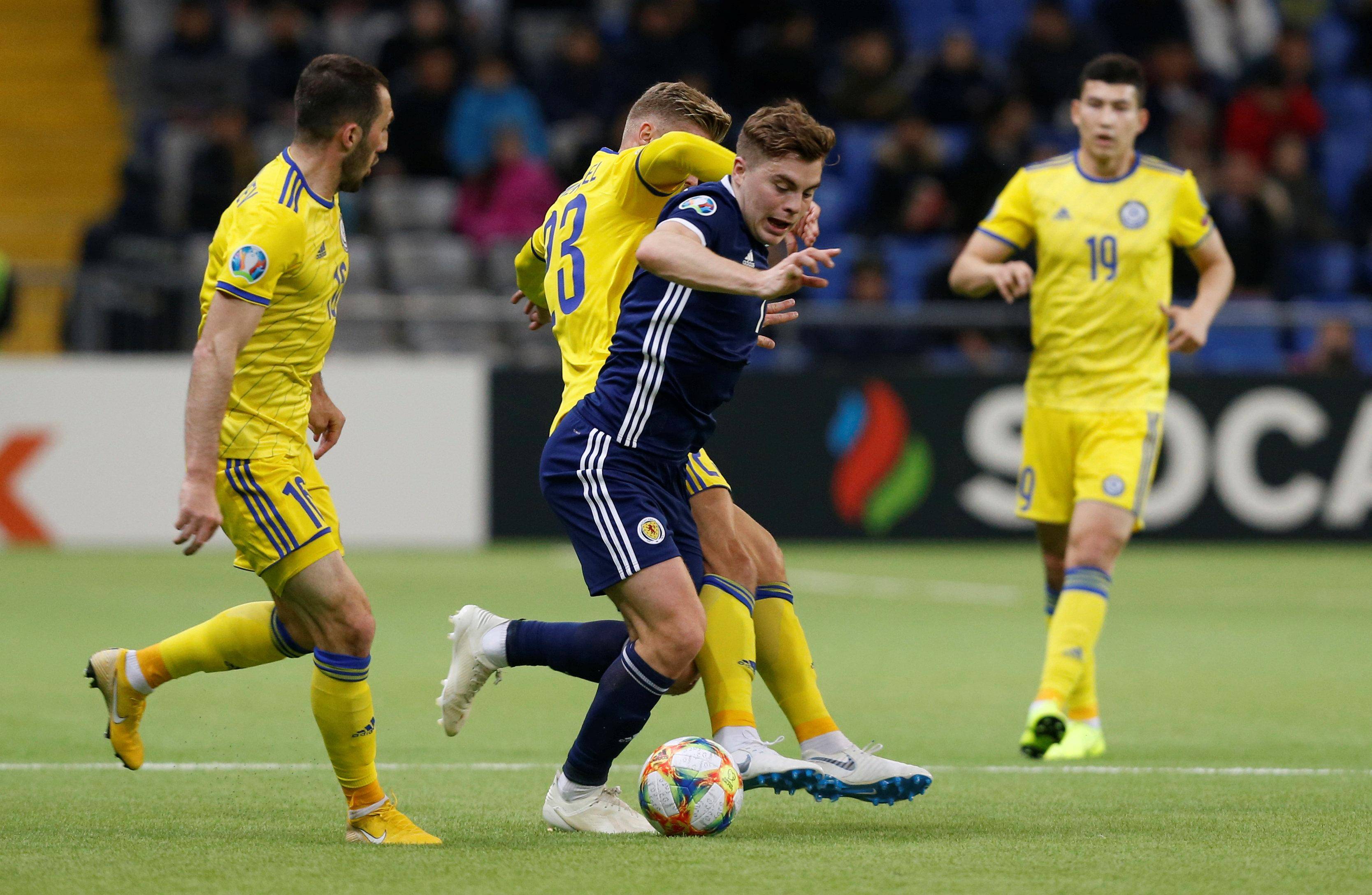 斯洛文尼亚队在场上展现出战斗精神