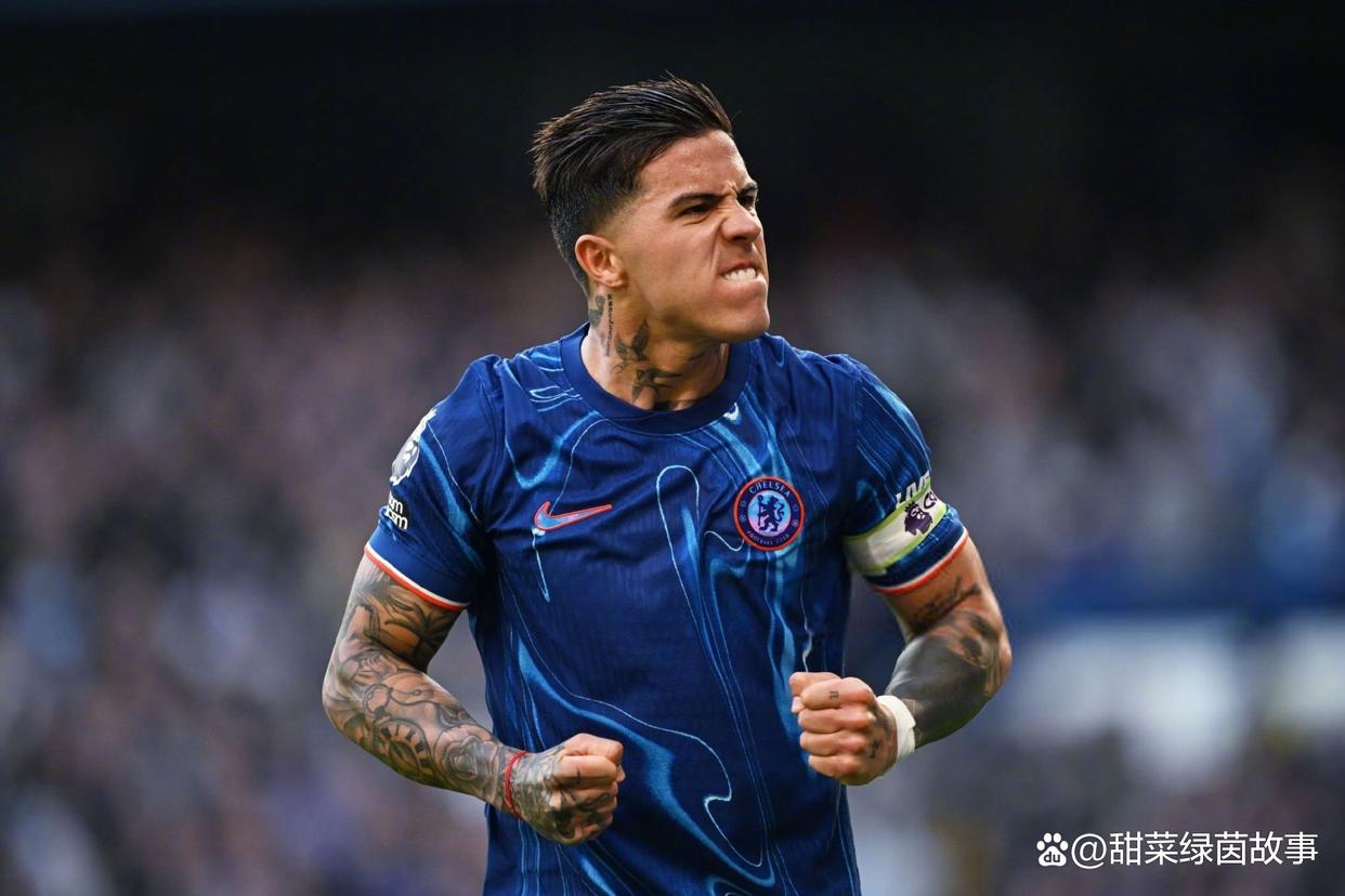 切尔西再度上演帽子戏法，热刺后防线成筛子！的简单介绍