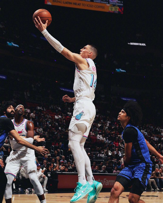  巴特勒爆冷击败MAD，突破纪录引爆全场！